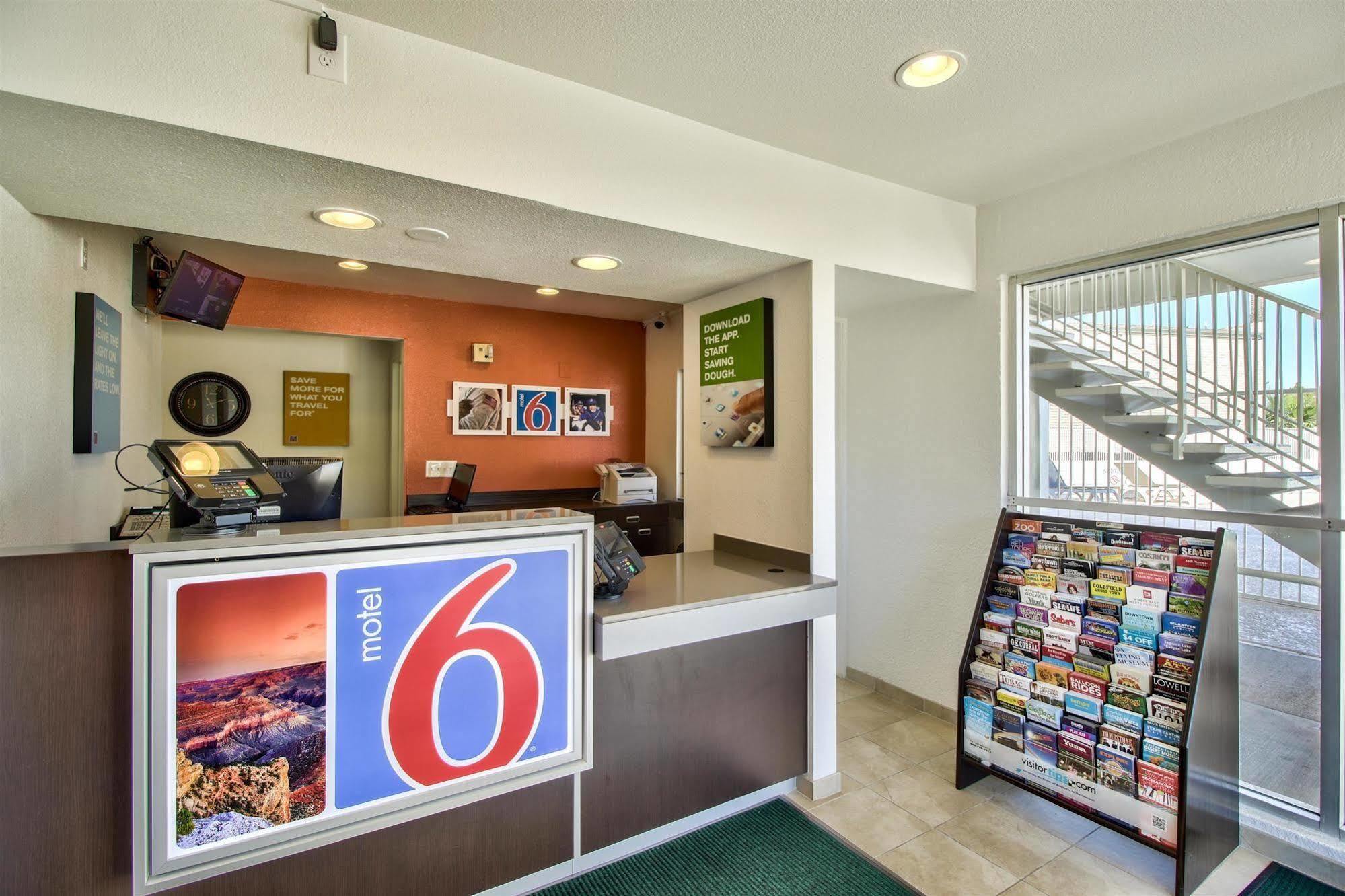 Motel 6-Youngtown, Az - Phoenix - Sun City ภายนอก รูปภาพ